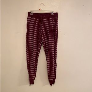 Sweatpants maroon stripped